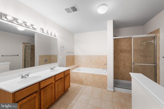 Building Photo - 11149 Wortham Crest Cir