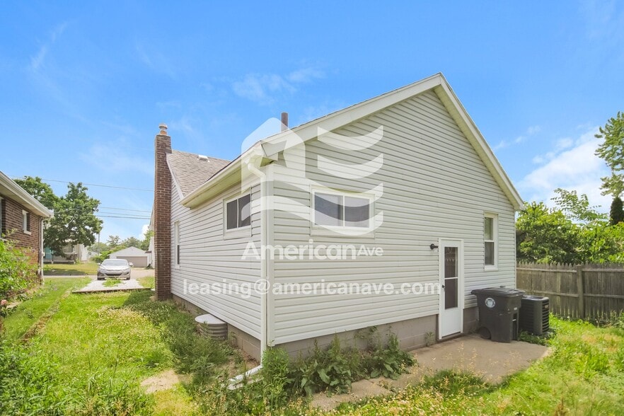 Building Photo - 869 Triplett Blvd