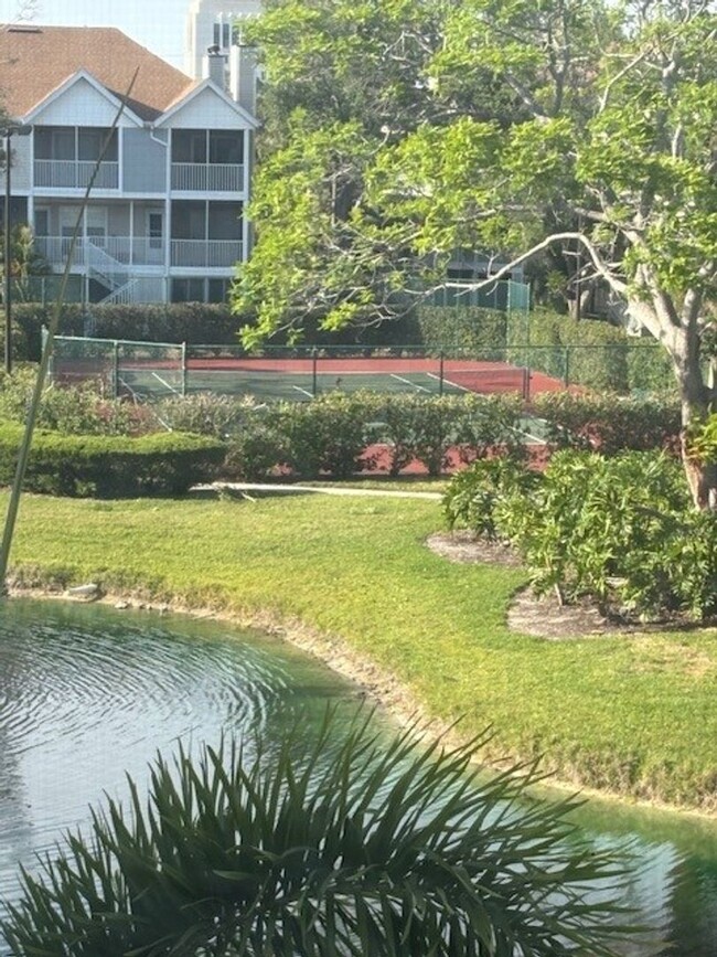 Building Photo - Central Park II Condos -  Downtown Sarasot...