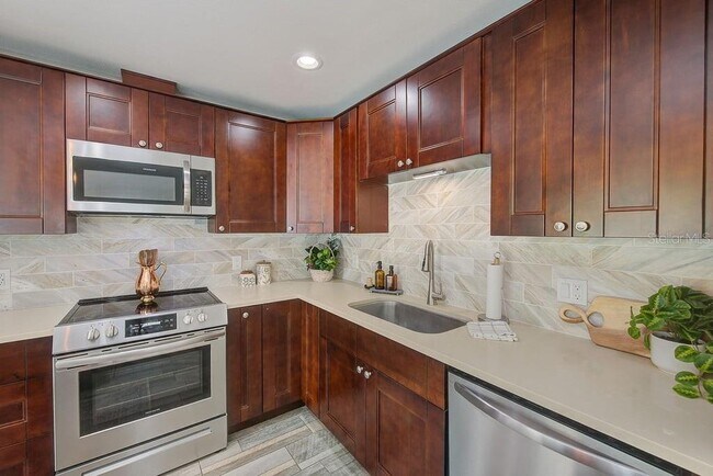 Building Photo - 2589 Sunny Breeze Ave