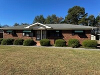 Building Photo - 218DU