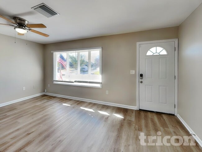 Building Photo - 1439 Leafwood Ct