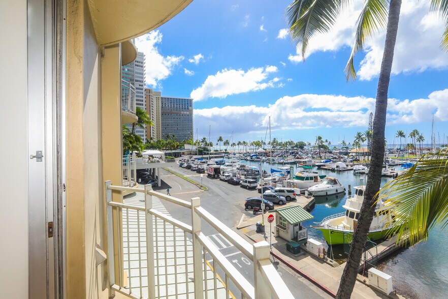 Building Photo - 1765 Ala Moana Blvd