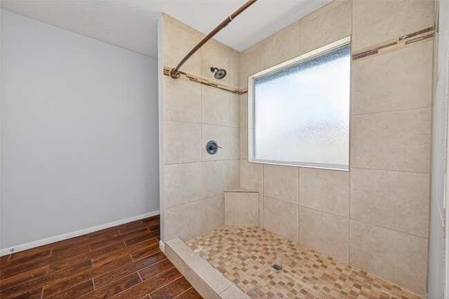 Building Photo - 19215 Hikers Trail Dr