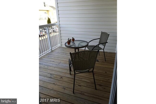 Building Photo - 22725 Thimbleberry Sq