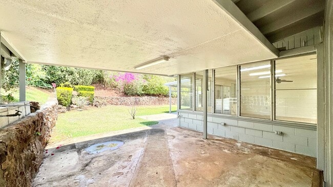 Building Photo - SPACIOUS 4 BEDROOM HOME IN DESIRABLE AIEA ...