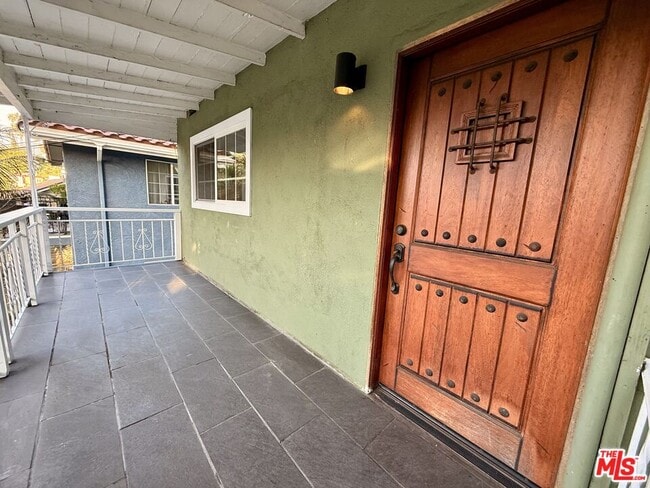 Building Photo - 1200 Laveta Terrace