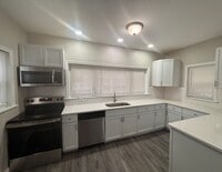 Building Photo - 177 - 501 Montgomery-