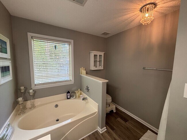 Building Photo - 4508 Misty Ct