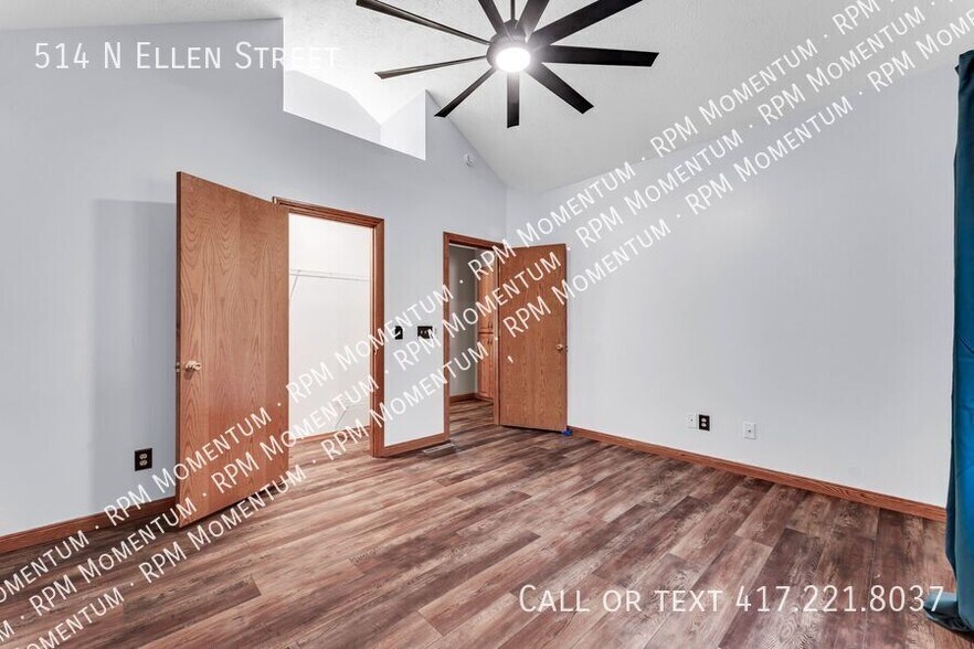 Building Photo - 514 N Ellen St