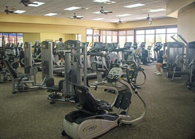 Building Photo - Lovely Home