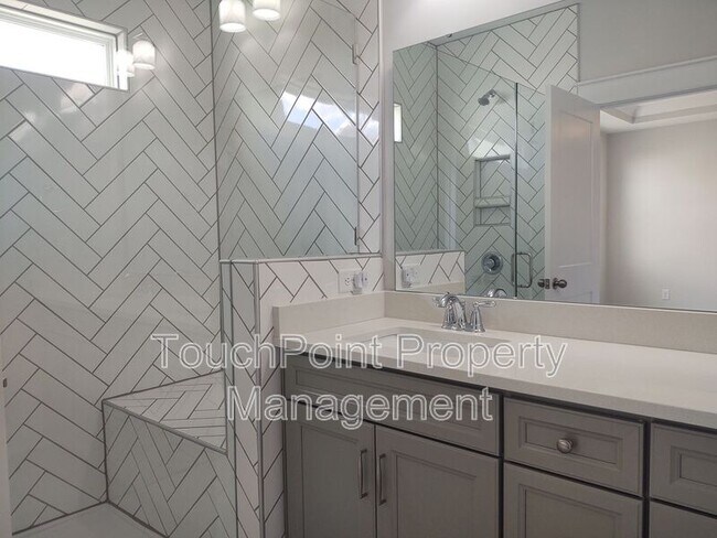 Building Photo - 4836 Blanchard Way