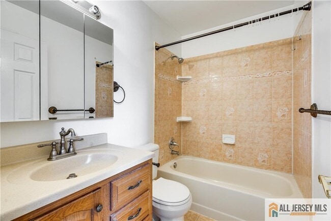 Building Photo - 49 Tanglewood Ct