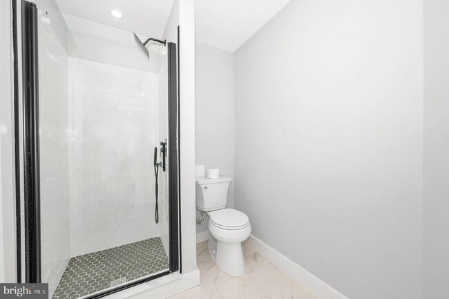 Building Photo - 230 S Market St