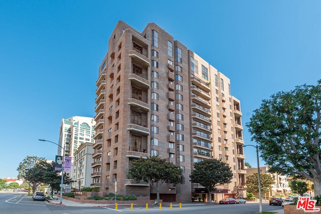 Building Photo - 10550 Wilshire Blvd