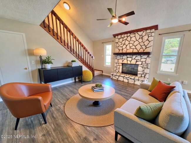 Building Photo - 4316 Pilgrim Way