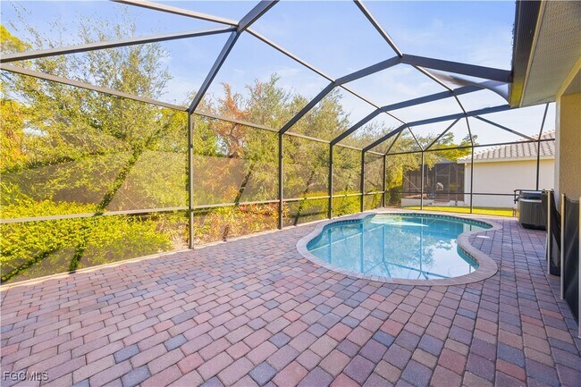 Building Photo - 8250 Sumner Ave