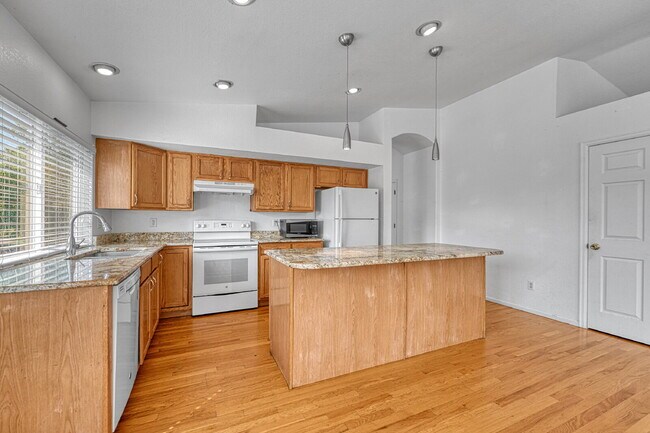 Building Photo - $2,795.00, 4-bed, 3-bath, 2175 sq ft ranch...