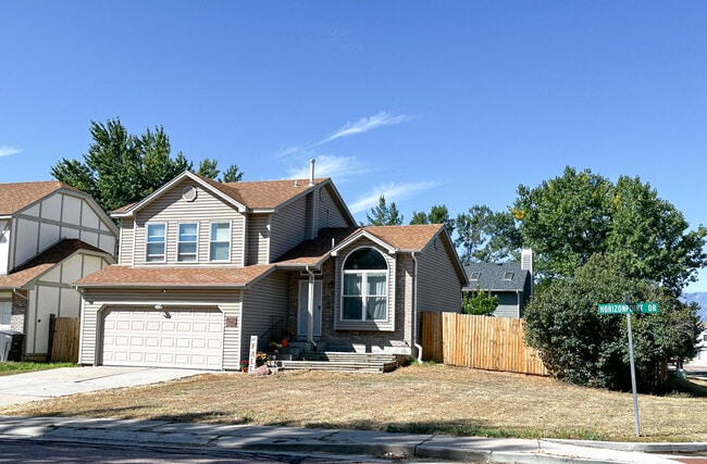 Building Photo - 4304 Horizonpoint Dr