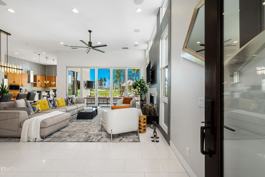 Building Photo - 4138 Indigo St