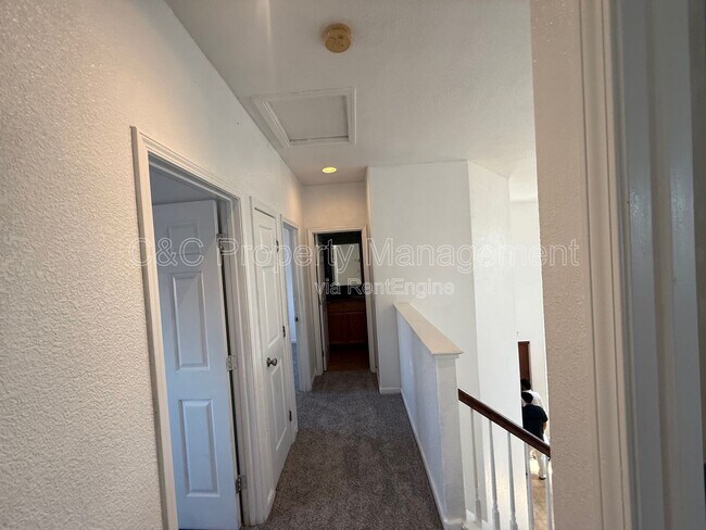 Building Photo - 10477 Albert Dr