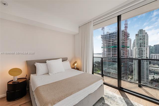 Building Photo - 398 NE 5th St