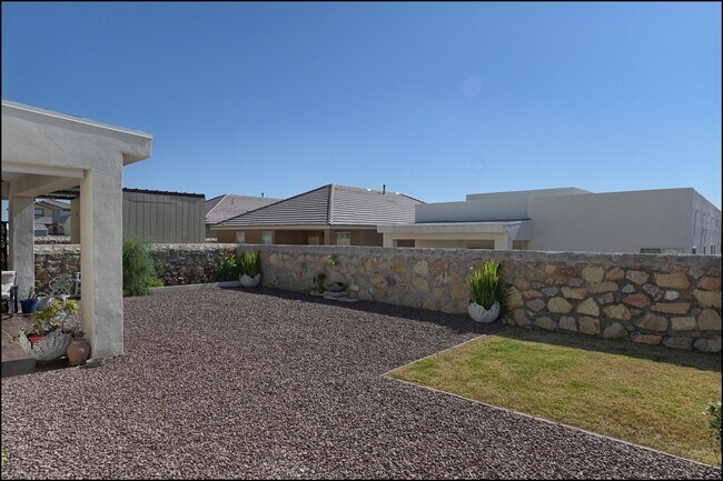Building Photo - 12478 Lanchester Dr