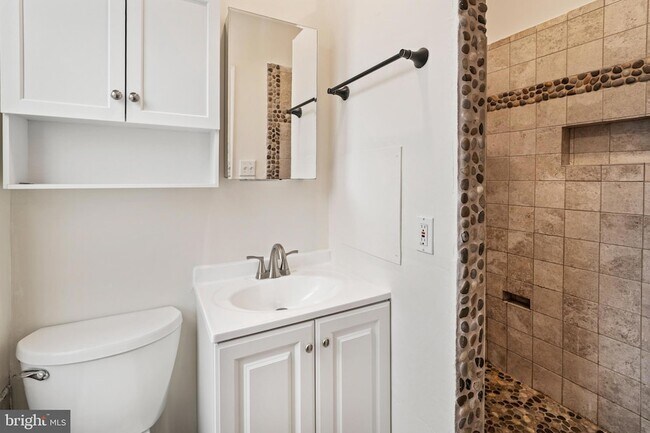 Building Photo - 2223 Frankford Ave