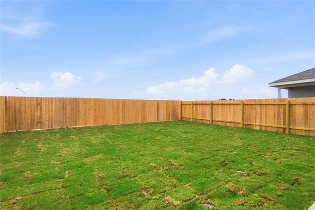 Building Photo - 1404 Roaming Oak Bnd