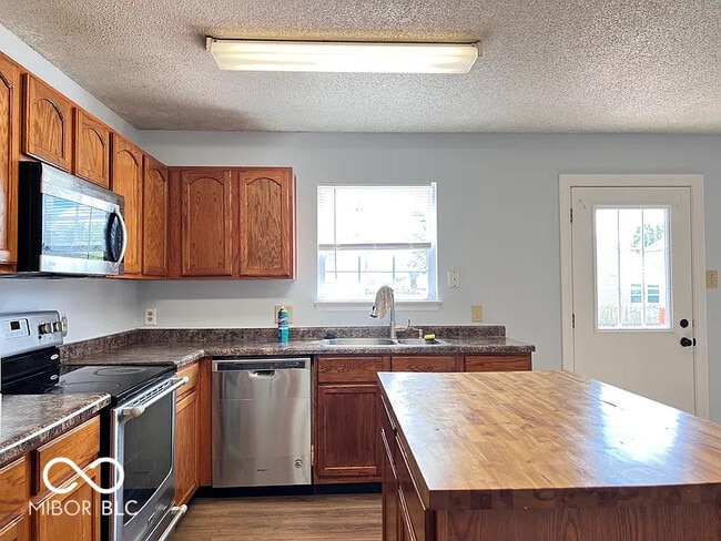Building Photo - 8729 Liberty Mills Dr