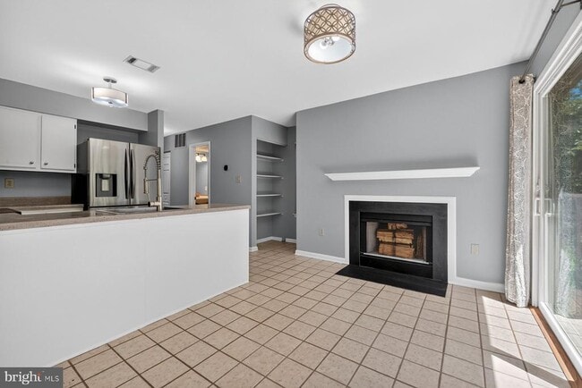Building Photo - 18273 Leman Lake Dr