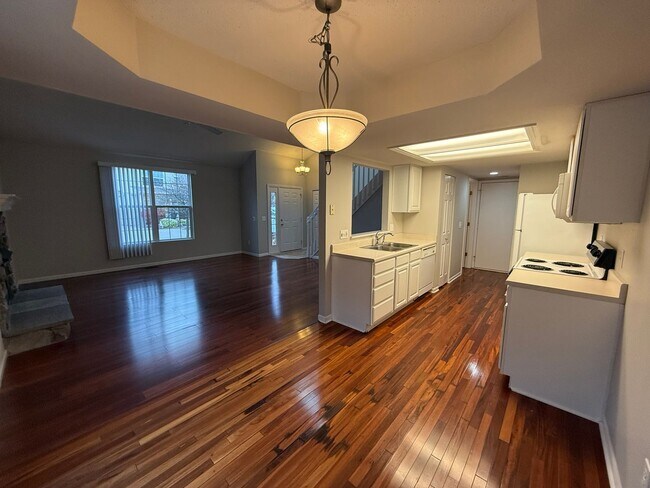 Building Photo - Condo for Rent by Capital Property Management
