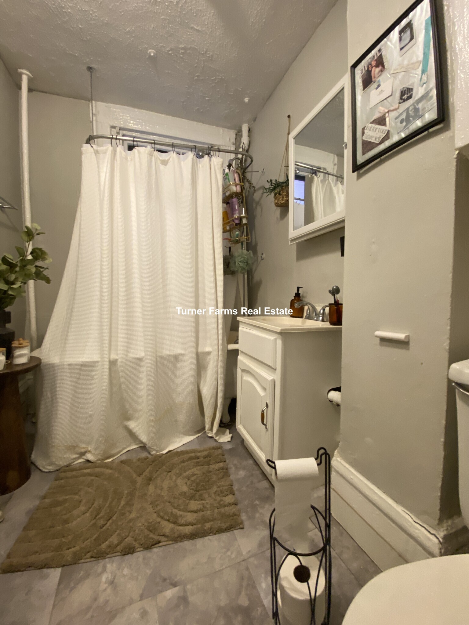 Building Photo - 5 Champney Pl