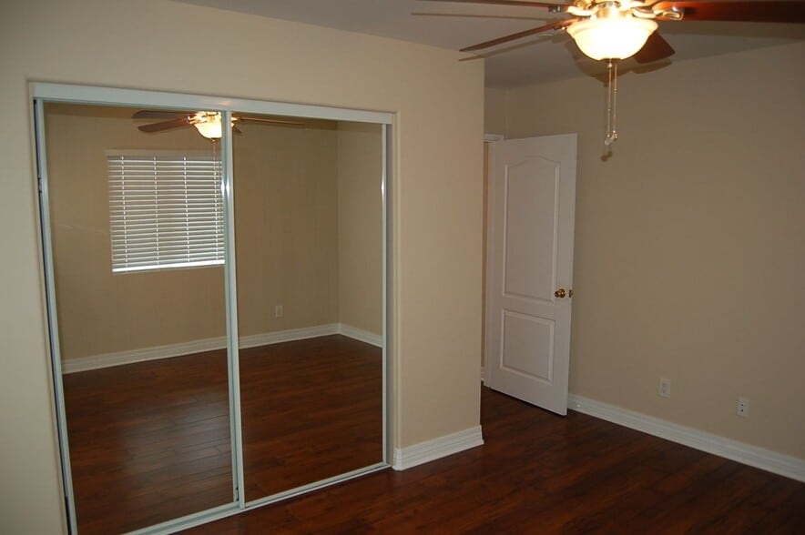 Building Photo - 17565 Owen St