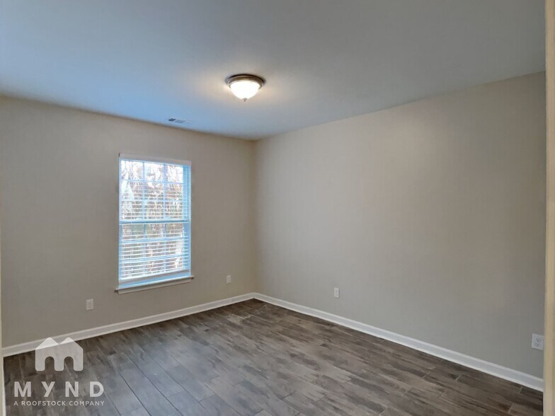 Building Photo - 5581 Ricky Ln