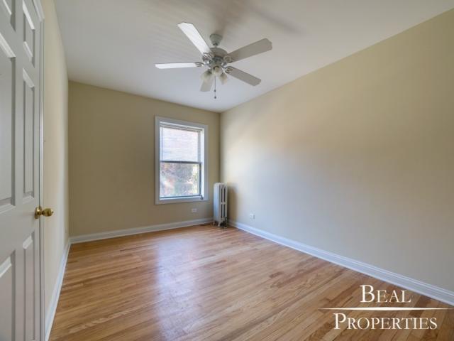 Building Photo - 1 bedroom in CHICAGO IL 60613