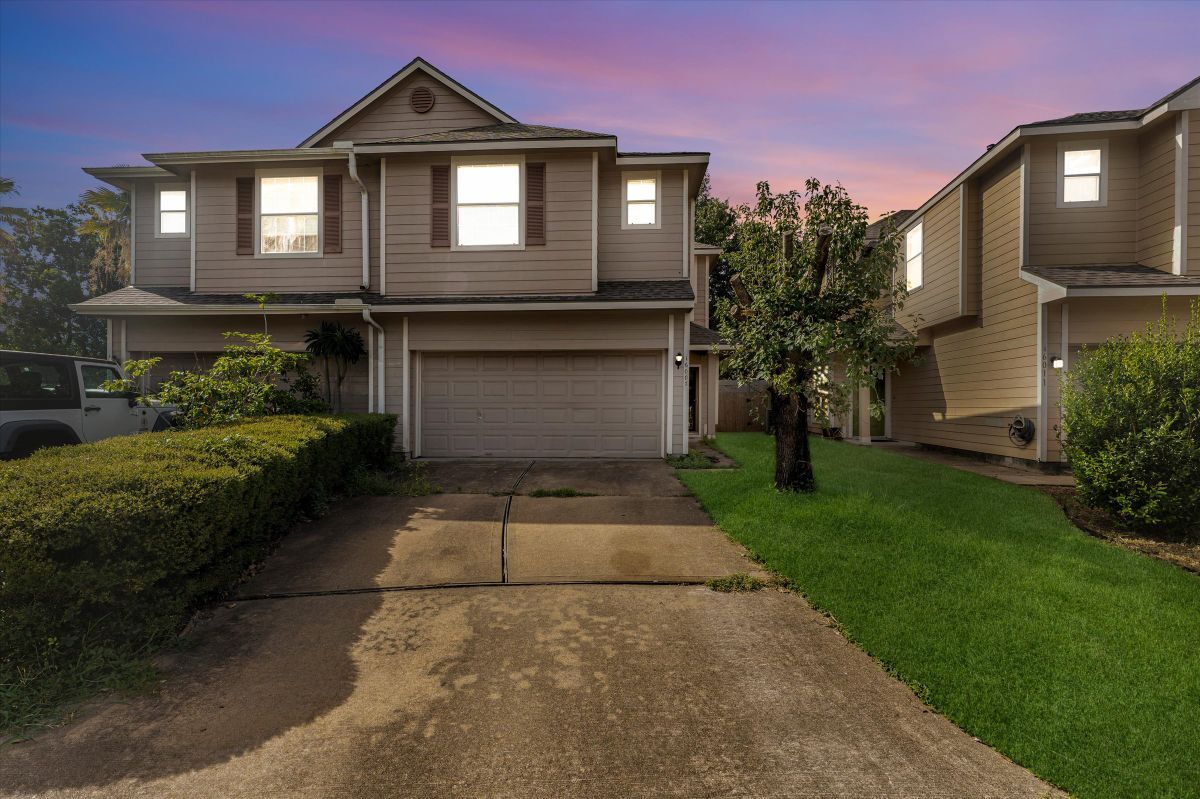 Building Photo - 16007 Sandy Path Ln