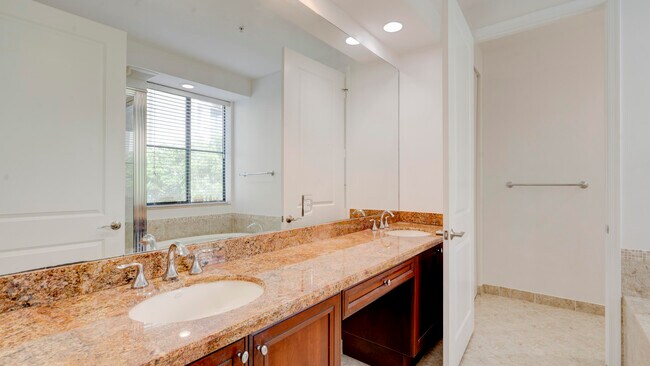 Building Photo - 3055 NW 126th Ave