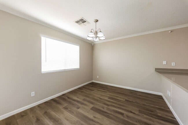 Building Photo - 15995 W Vogel Ave