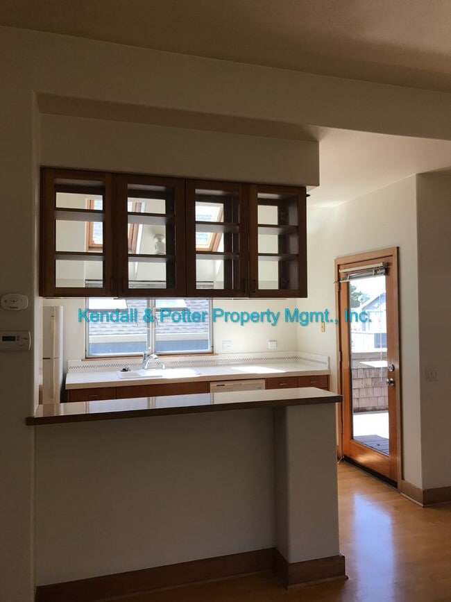 Building Photo - Unique Yacht Harbor 3bed/2bath Home with S...