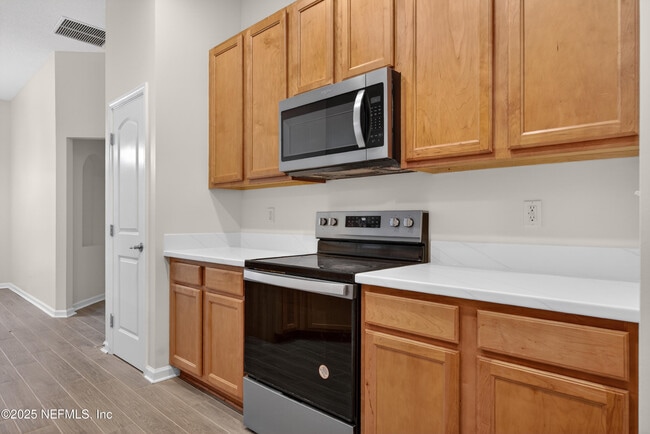 Building Photo - 14344 Summer Breeze Dr