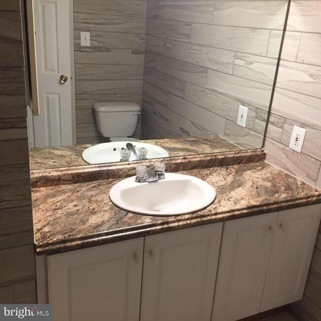 Building Photo - 2630 Fort Farnsworth Rd