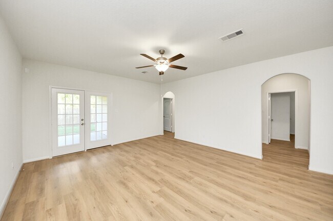 Building Photo - 9526 Opal Gates Dr