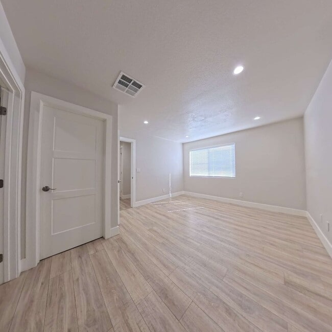 Building Photo - Highly Remodeled | Customer Closets | Gated Community