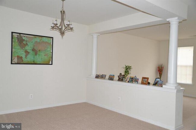 Building Photo - 43857 Kingston Station Terrace