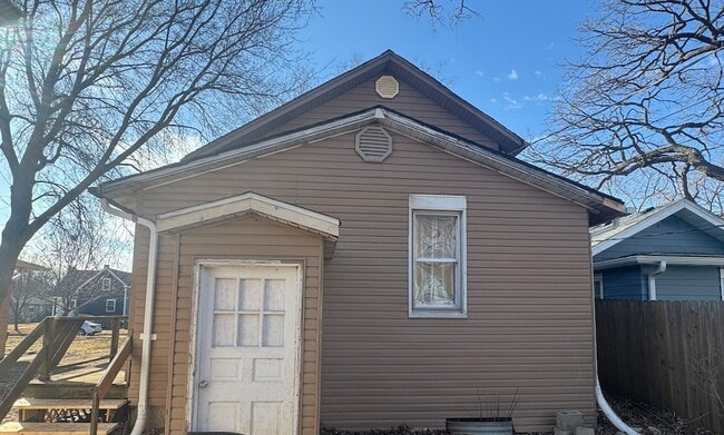 Building Photo - 2817 Gabriel Ave