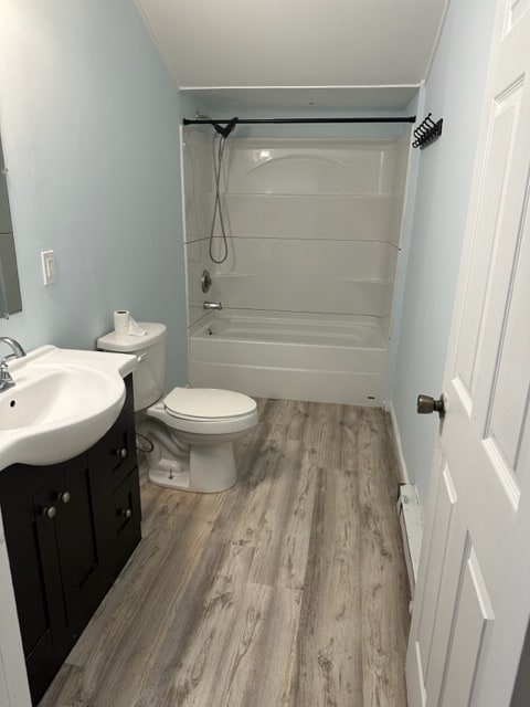 Building Photo - 5 Main St