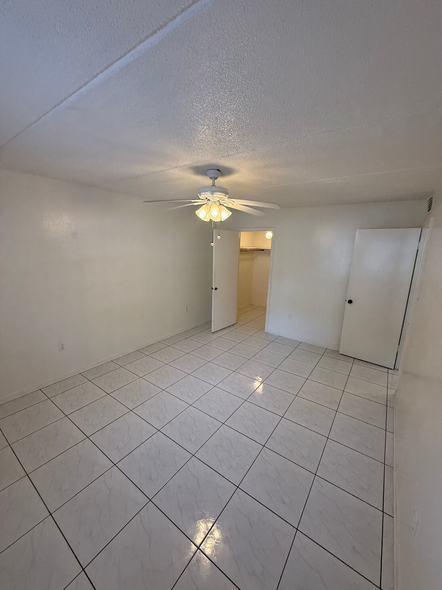 Building Photo - 4725 Christa Ct