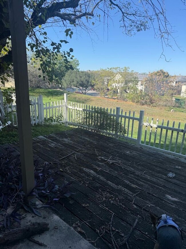 Building Photo - River Crossing 2 Bed 2 1/2 Bath - 2 Story Townhome