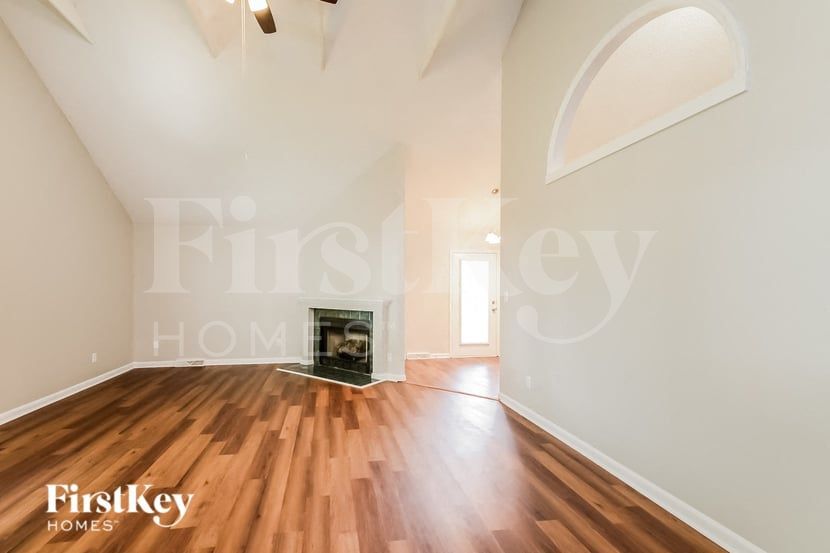 Building Photo - 1510 Barry Oak Ct